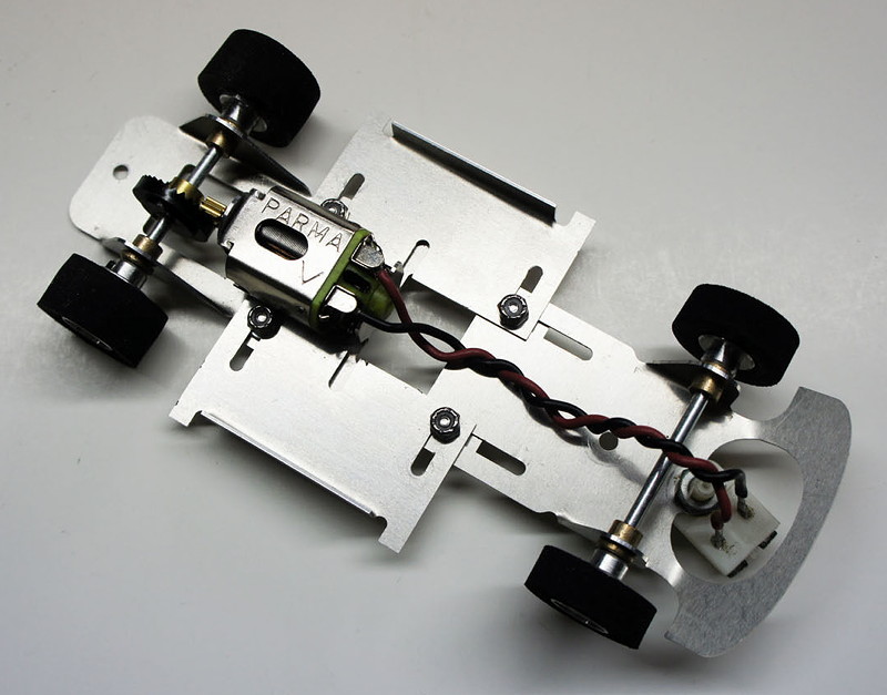 4 gear slot car chassis