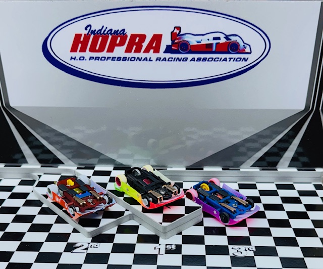SS podium - chassis.jpg