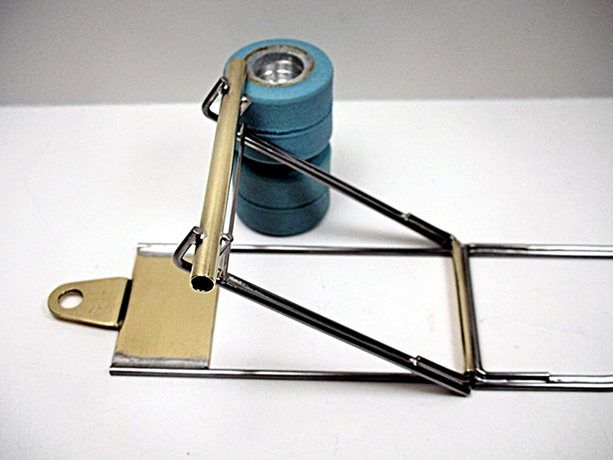stocker chassis 006.JPG