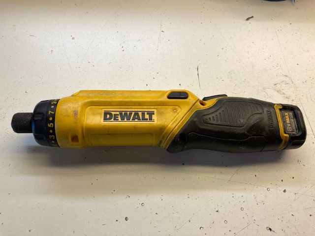 dewalt.jpeg
