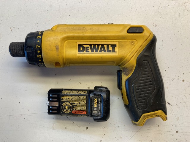 dewalt 2.jpeg